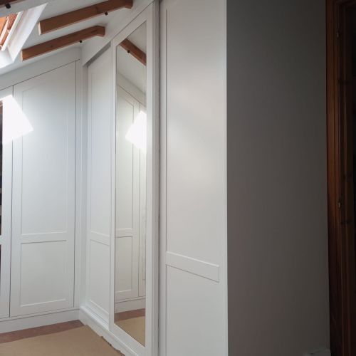 Bajo cubierta corredero