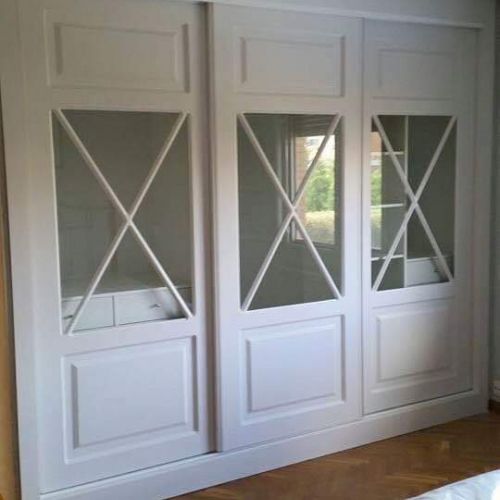 Panelado con Vitrina y Aspas